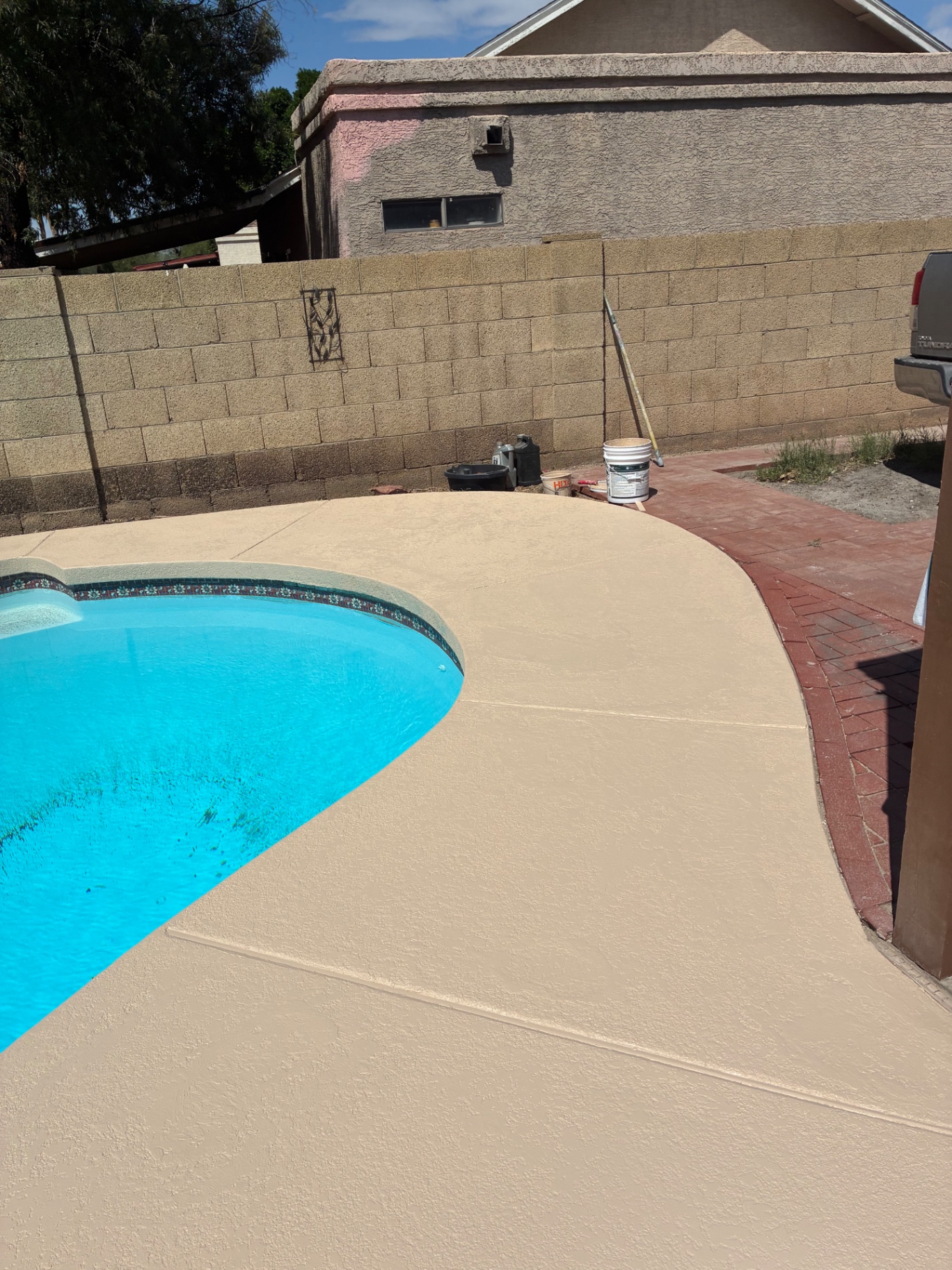 Coating installation detail